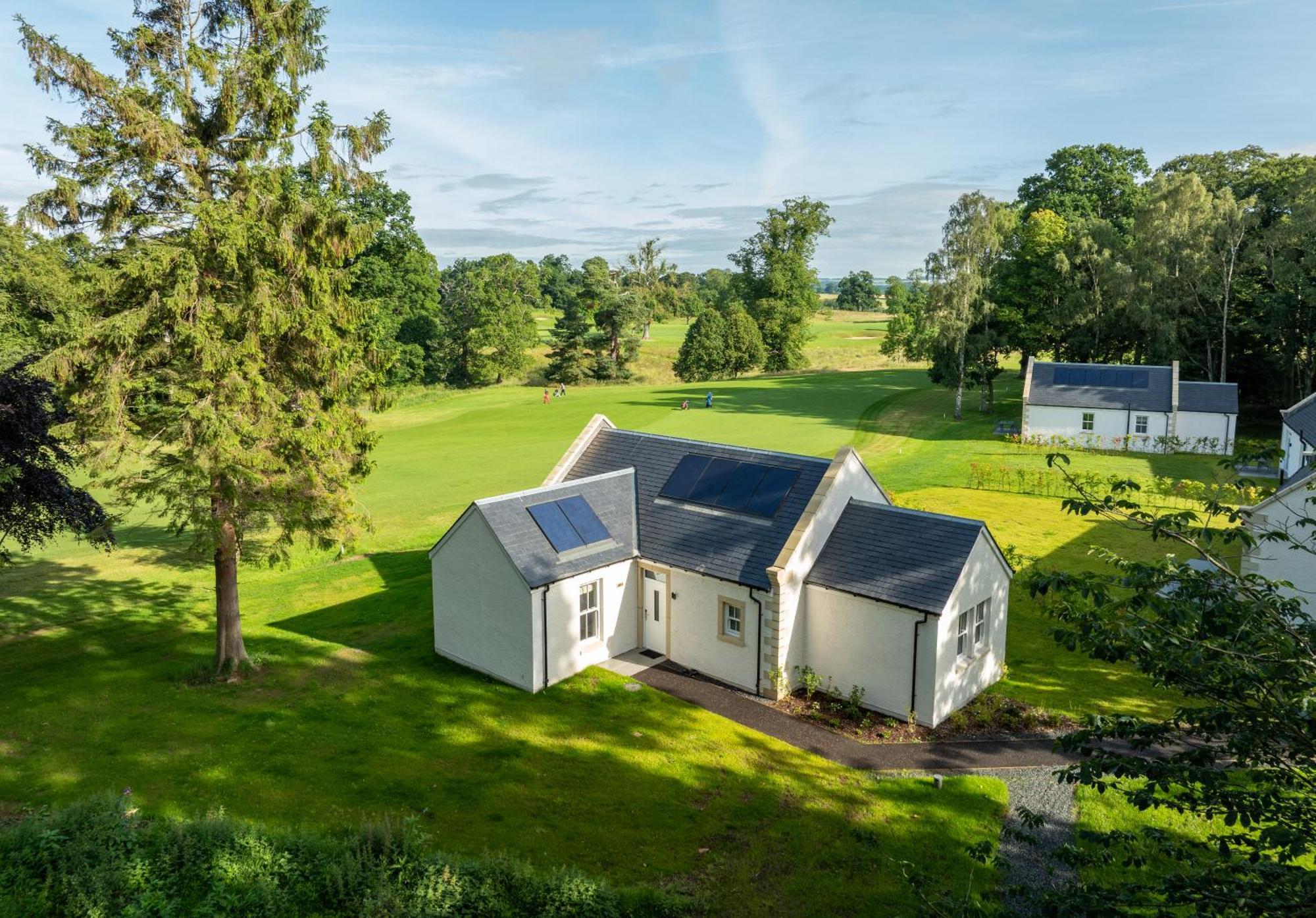 Schloss Roxburghe, Part Of Destination By Hyatt Exteriér fotografie The old stable block at the centre of the estate