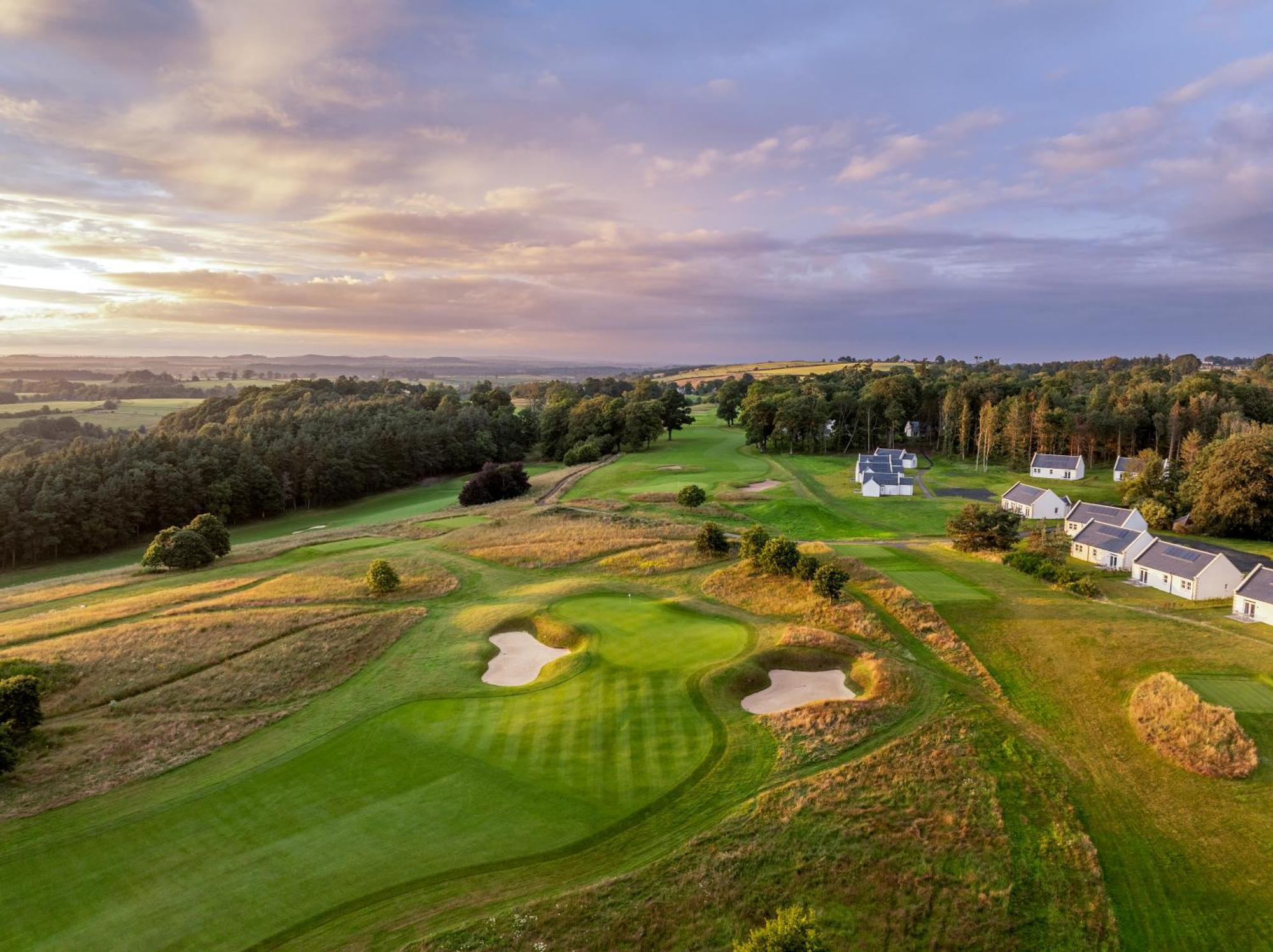 Schloss Roxburghe, Part Of Destination By Hyatt Exteriér fotografie The 18th hole at the Old Golf Course