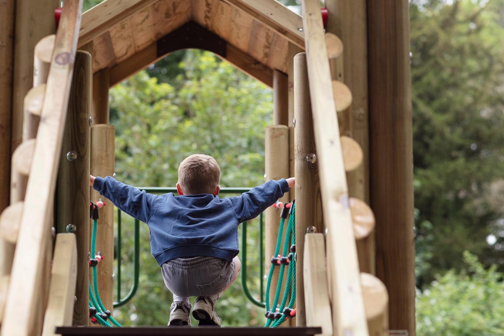 Schloss Roxburghe, Part Of Destination By Hyatt Exteriér fotografie Child playing on a climbing frame